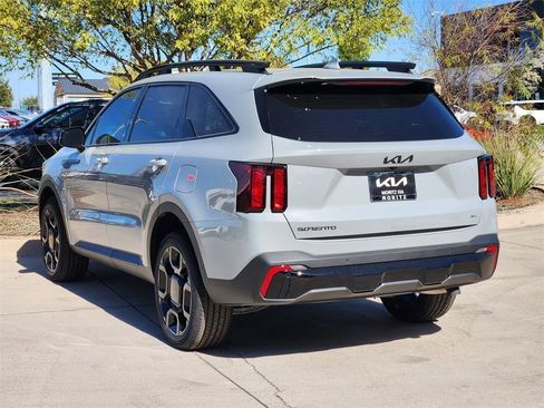 New 2026 Kia Sorento X-Line EX image 3