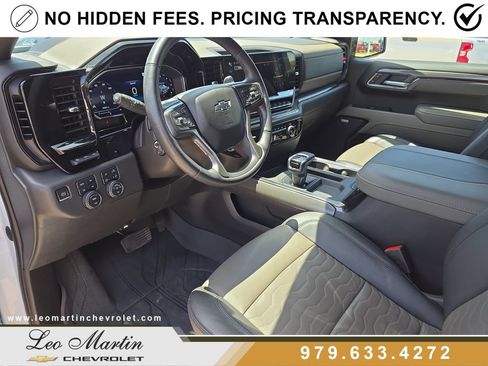 Used 2023 Chevrolet Silverado 1500 ZR2 w/ Technology Package AWD/4WD image 16