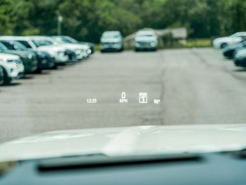 Used 2025 Ford F350 Platinum image 33