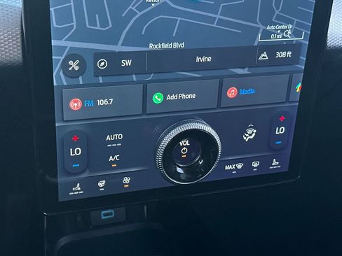 Used 2021 Ford Mustang Mach-E Select image 21