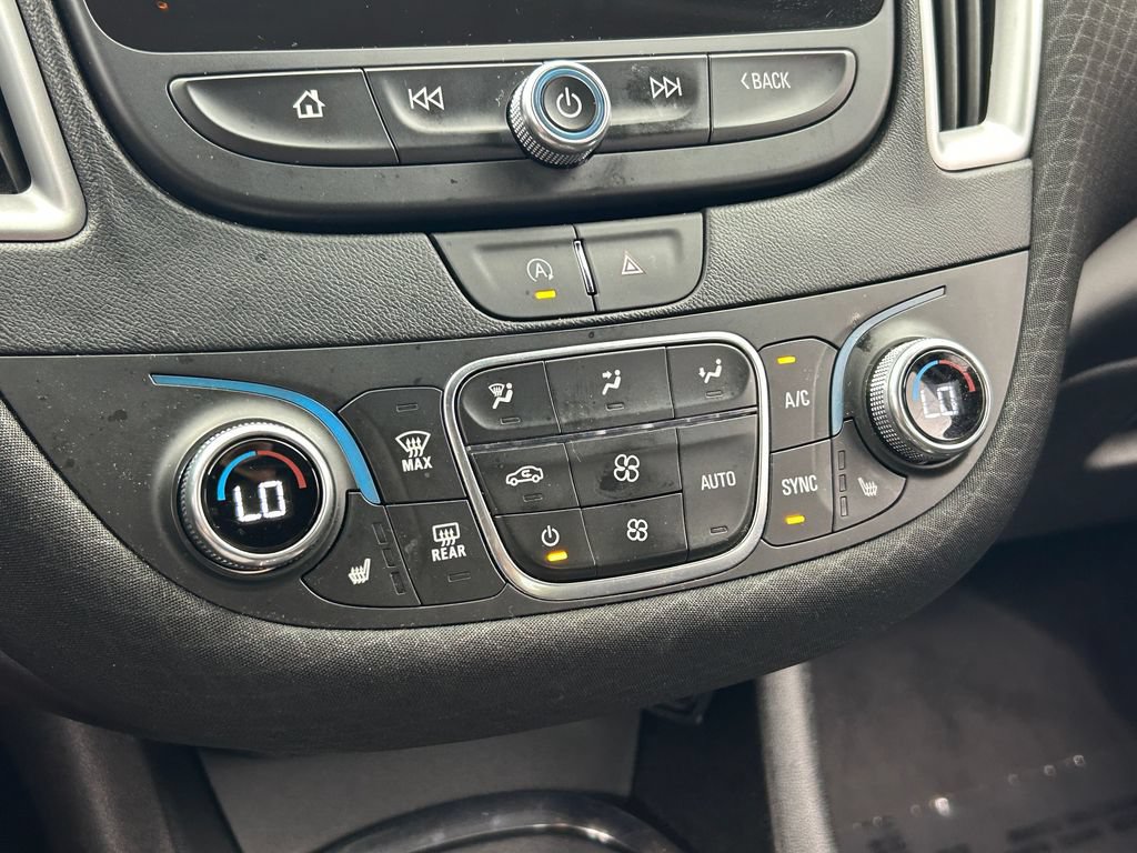 Used 2024 Chevrolet Malibu LT FWD image 38