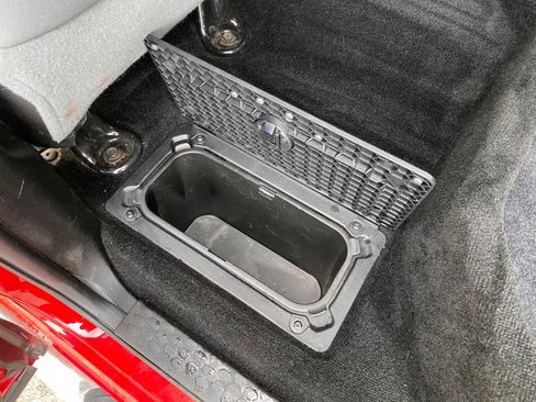 Used 2013 RAM 2500 Tradesman w/ Chrome Appearance Group image 24