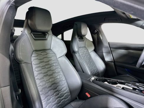 Used 2022 Audi e-tron GT Prestige w/ Prestige Package AWD/4WD image 16