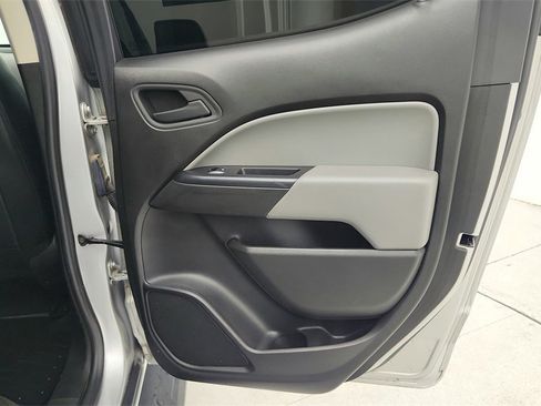 Used 2017 Chevrolet Colorado W/T w/ WT Convenience Package image 33