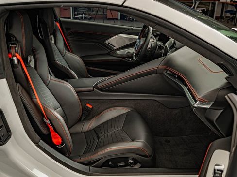 Used 2023 Chevrolet Corvette Z06 image 37