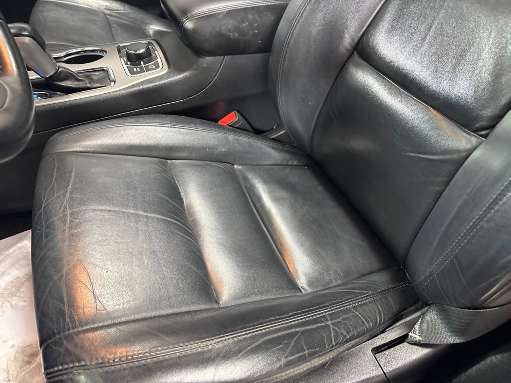 Used 2019 Jeep Grand Cherokee Limited AWD/4WD image 13