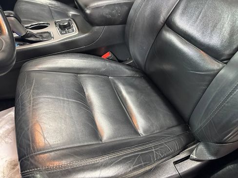 Used 2019 Jeep Grand Cherokee Limited AWD/4WD image 13
