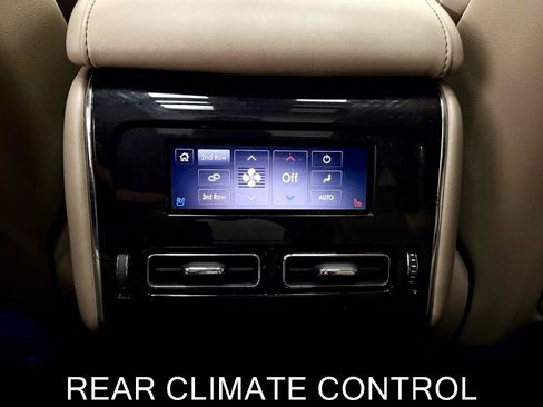 Used 2023 Lincoln Aviator Reserve w/ Equipment Group 201A AWD/4WD image 19