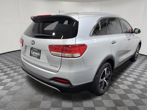 Used 2017 Kia Sorento EX AWD/4WD image 8