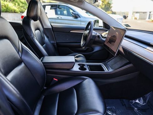 Used 2023 Tesla Model 3 Performance image 16