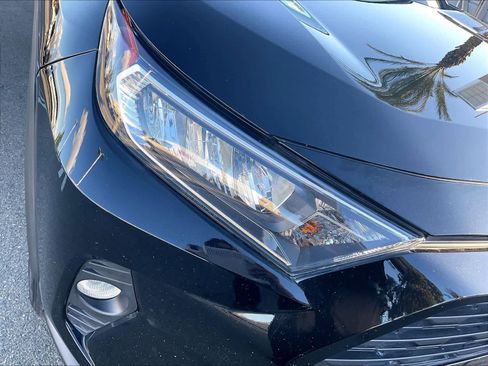 Used 2021 Toyota RAV4 XLE w/ Convenience Package image 30