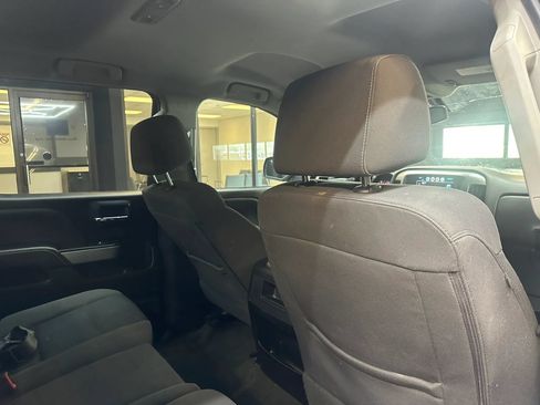 Used 2018 Chevrolet Silverado 1500 LT w/ True North Edition AWD/4WD image 28