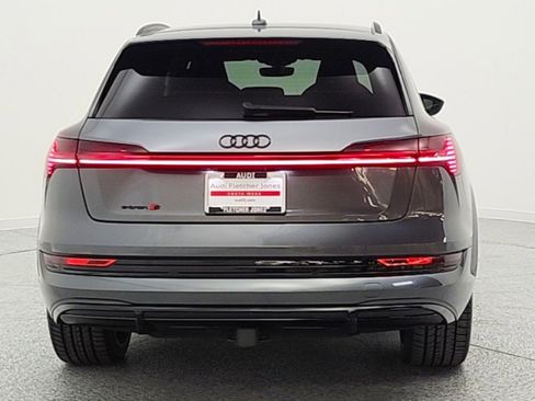 Used 2023 Audi e-tron S Premium Plus w/ Black Optic Package AWD/4WD image 6