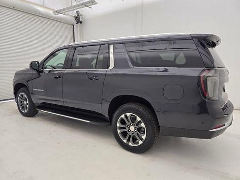 New 2026 Chevrolet Suburban LT w/ Comfort Package image 38