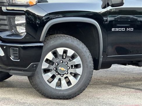 New 2026 Chevrolet Silverado 2500 Custom w/ Custom Value Package image 8