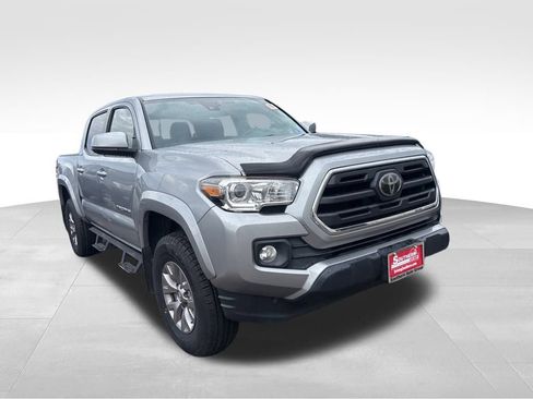 Used 2019 Toyota Tacoma SR5 image 5