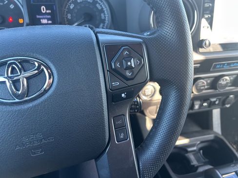 Used 2023 Toyota Tacoma TRD Sport image 27