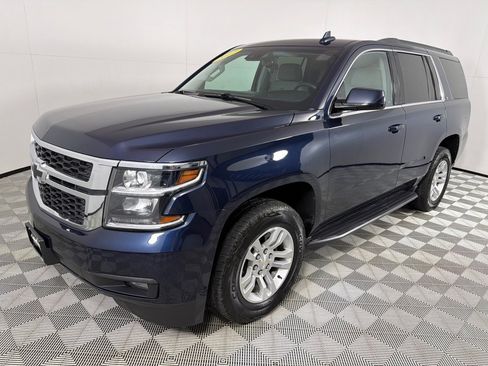 Used 2017 Chevrolet Tahoe LT w/ Luxury Package image 9