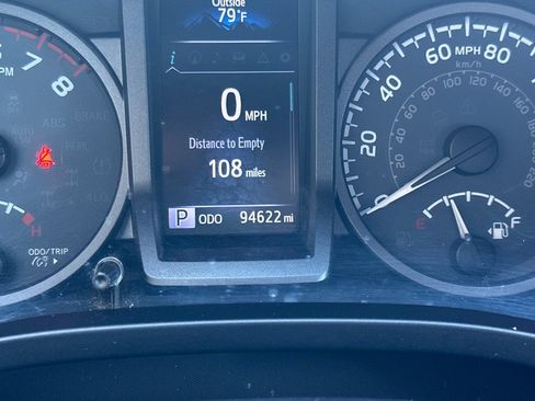Certified 2016 Toyota Tacoma TRD Sport RWD image 28
