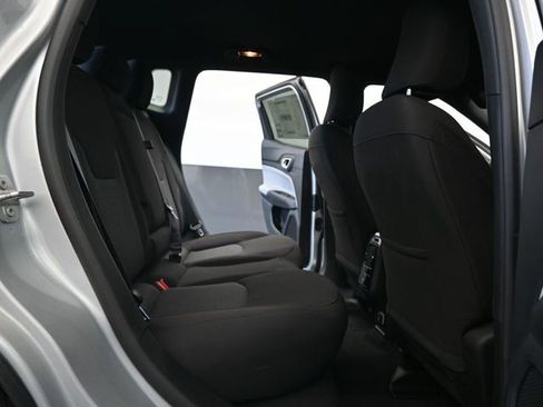 Used 2025 Jeep Compass Sport w/ Mopar Graphics Package AWD/4WD image 25