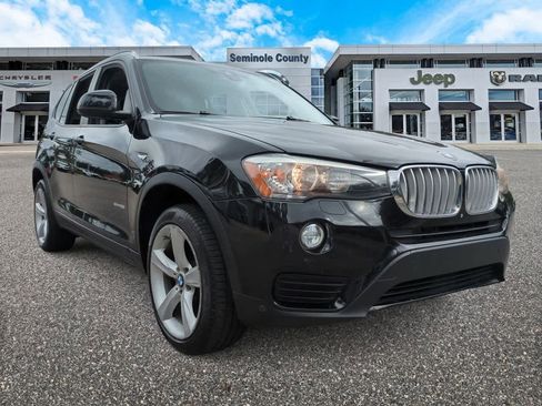 Used 2017 BMW X3 sDrive28i image 2