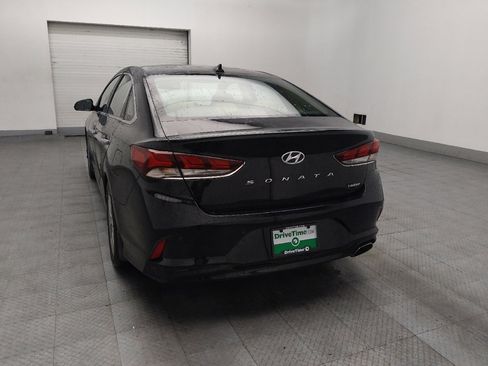 Used 2018 Hyundai Sonata Limited w/ Limited Ultimate Package 03 FWD image 5