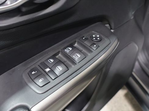 Used 2021 Jeep Cherokee Limited AWD/4WD image 13