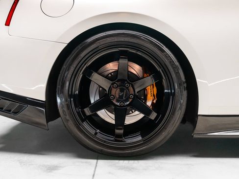Used 2015 Nissan GT-R Premium AWD/4WD image 32