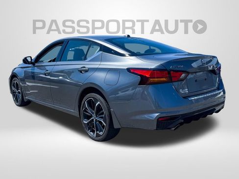 Certified 2023 Nissan Altima 2.5 SR AWD/4WD image 3
