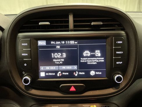 Used 2024 Kia Soul LX w/ Option Group 015 FWD image 14