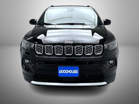Used 2024 Jeep Compass Limited AWD/4WD image 2