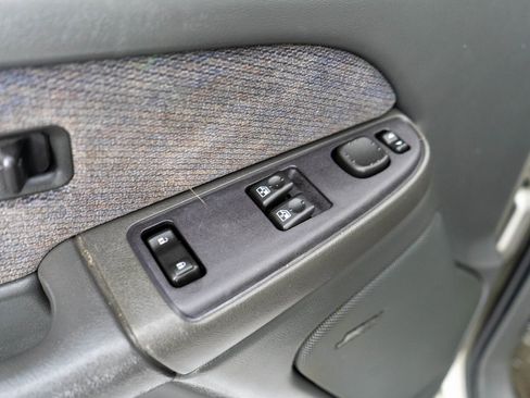 Used 2003 GMC Sierra 1500 SLE image 20