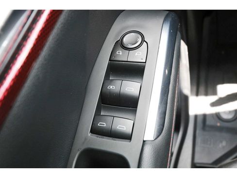 Used 2026 Chevrolet Traverse Z71 w/ LPO, Floor Liner Package AWD/4WD image 21