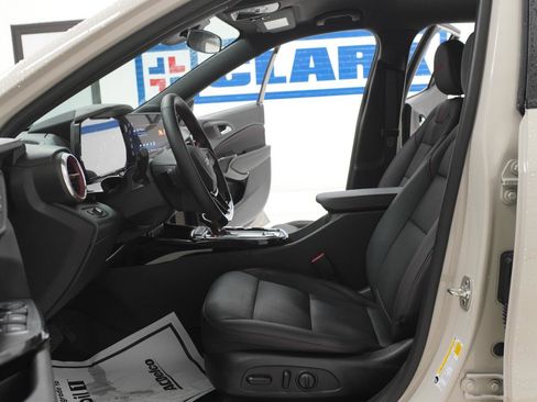 Used 2026 Chevrolet Trax RS w/ Driver Confidence Package FWD image 15