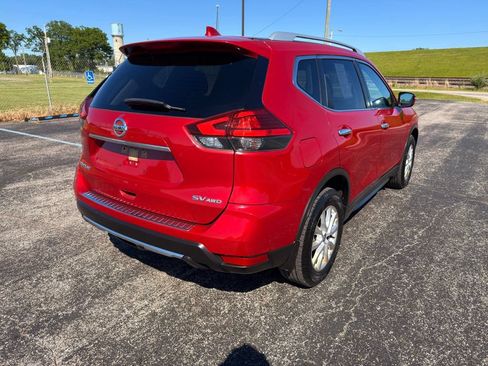 Used 2017 Nissan Rogue SV AWD/4WD image 11