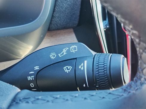 New 2026 Volvo XC90 B6 Plus image 17