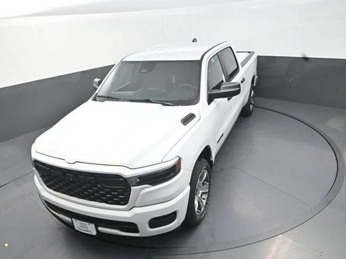 New 2026 RAM 1500 Express AWD/4WD image 13