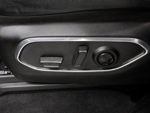 Used 2022 Jeep Wagoneer Series III w/ Flexible Seating Group AWD/4WD image 26
