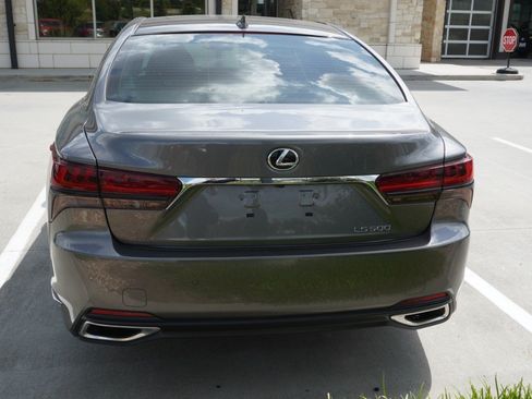 Used 2024 Lexus LS 500 RWD image 7