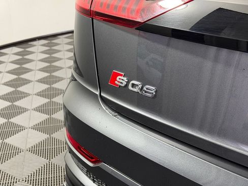 Used 2021 Audi SQ8 Premium Plus w/ Luxury Package AWD/4WD image 11
