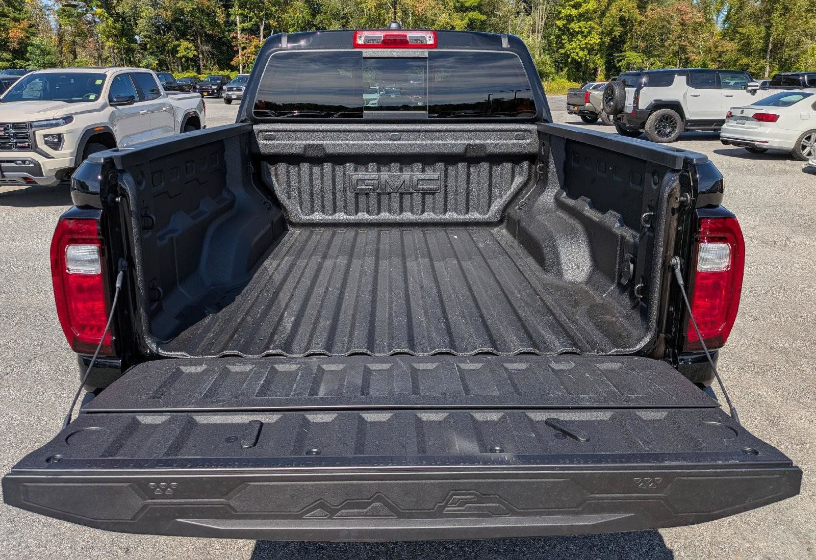 Used 2025 GMC Canyon Elevation w/ Convenience Package AWD/4WD image 10