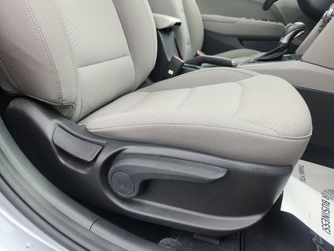 Used 2019 Hyundai Elantra Value Edition FWD image 34