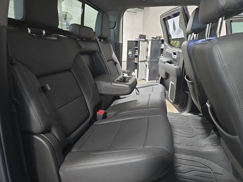 Used 2025 GMC Sierra 1500 Elevation w/ Elevation Premium Package AWD/4WD image 11