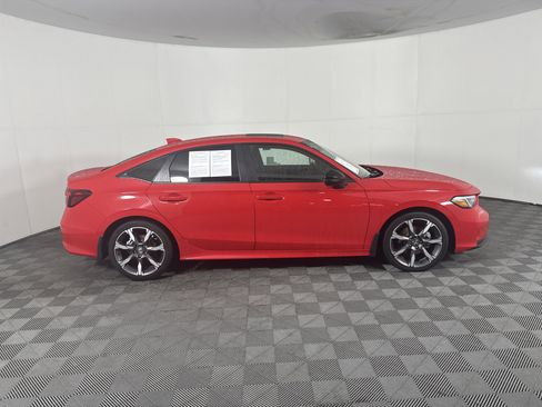 Certified 2025 Honda Civic Sport Touring image 3