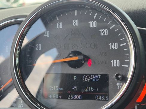 Used 2019 MINI Cooper Convertible w/ Signature Upholstery Package image 9