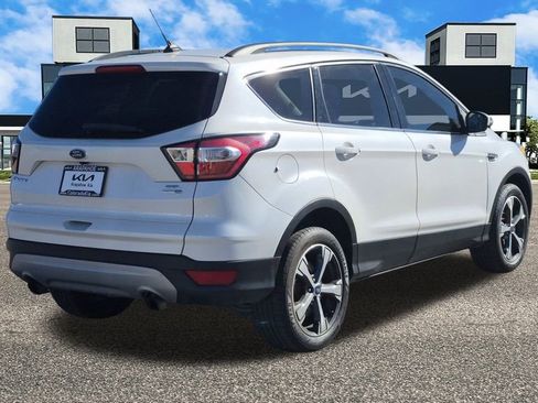 Used 2018 Ford Escape SEL image 5