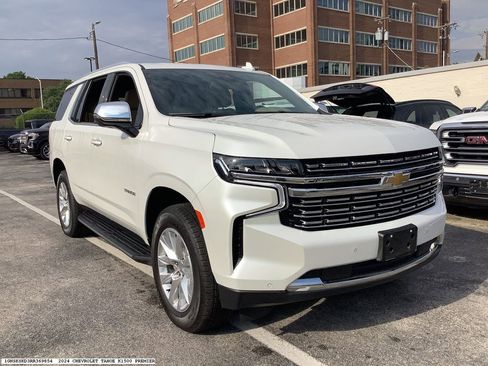 Used 2024 Chevrolet Tahoe Premier AWD/4WD image 4