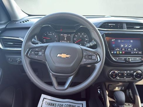 Used 2023 Chevrolet TrailBlazer LT w/ Convenience Package AWD/4WD image 19