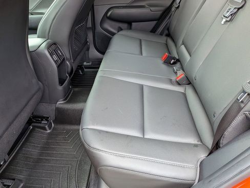 Used 2024 Hyundai Kona Limited image 25