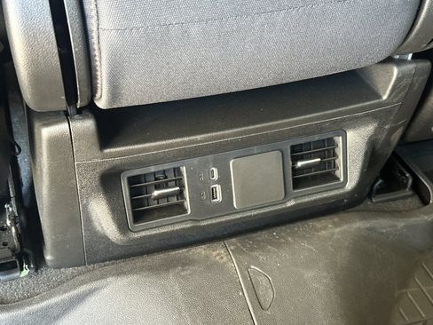 Used 2026 Chevrolet Silverado 1500 Custom Trail Boss w/ LPO, Dark Essentials Package AWD/4WD image 31